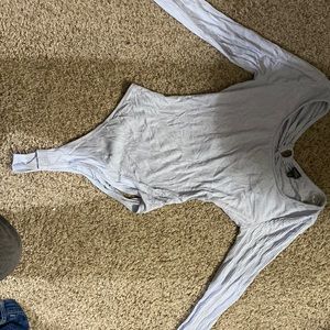 backless long sleeve t shirt